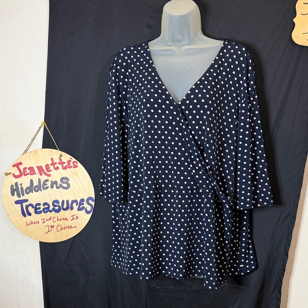 💥NEW ITEM 💥 Liz Claiborne  Blouse